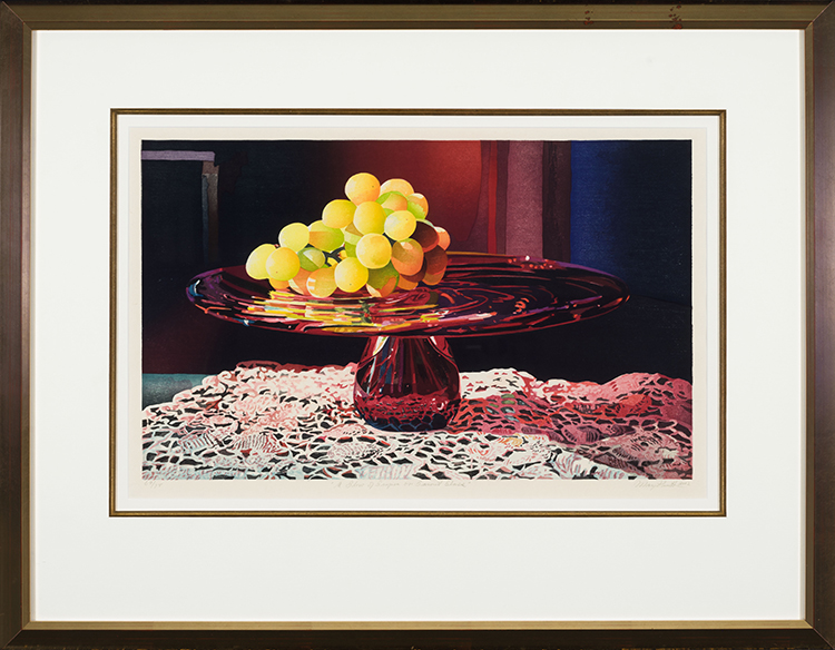 A Glow of Grapes on Garnet Glass par Mary Frances Pratt