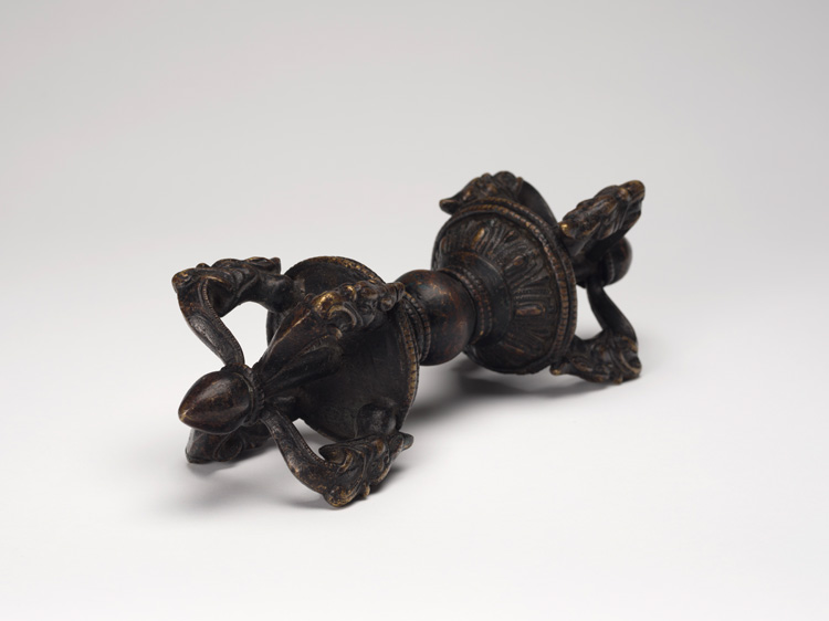 A Large Tibetan Copper Alloy Four-Pronged Vajra, 19th/20th Century by  Chinese Art