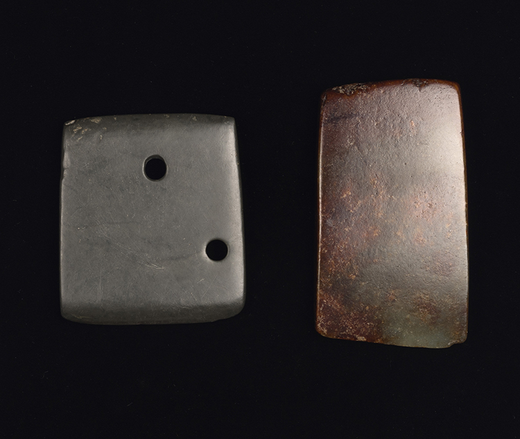Two Chinese Jade Axe Heads, Neolithic Period par  Chinese Art