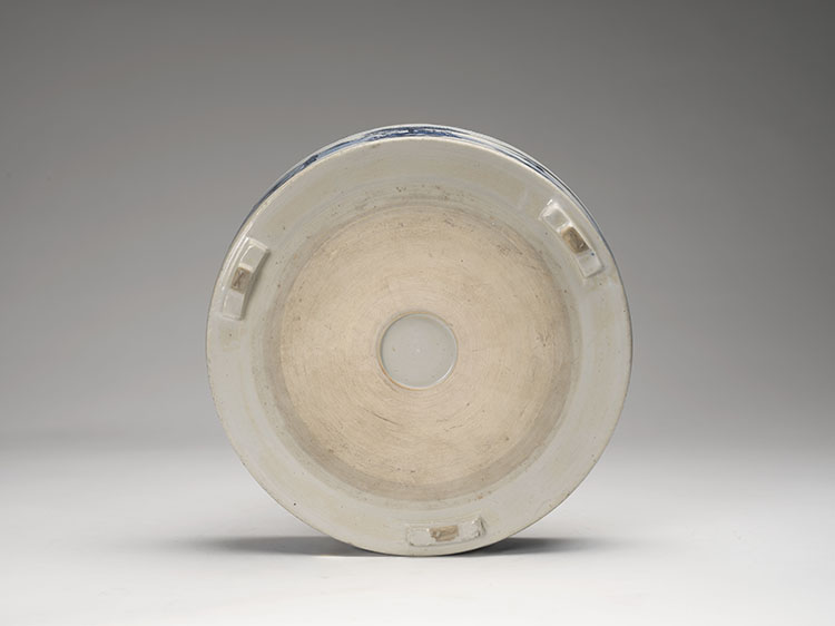 A Chinese Blue and White 'Tiger and Magpie' Circular Tripod Basin, Republican Period par  Chinese Art