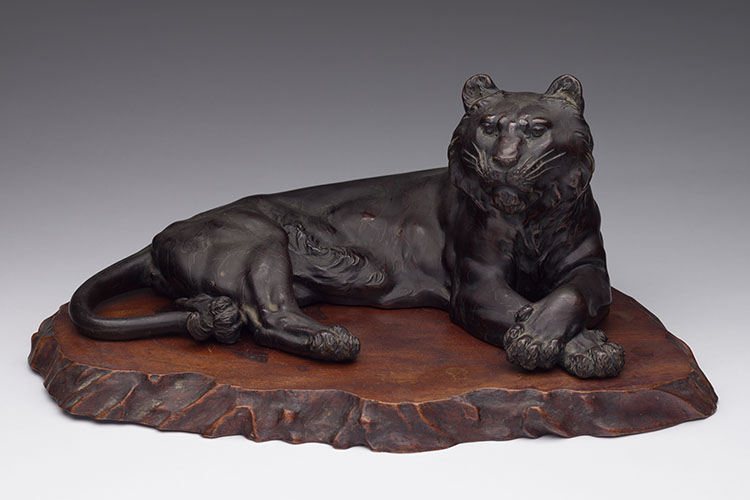 A Large Patinated Bronze Okimono of a Tiger, Signed, Meiji Period (1868-1912) par  Japanese Art