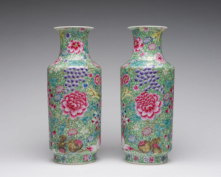 A Pair of Chinese Famille Rose 'Millefleur' Rouleau Vases, Qianlong Mark, Republican Period par  Chinese Art