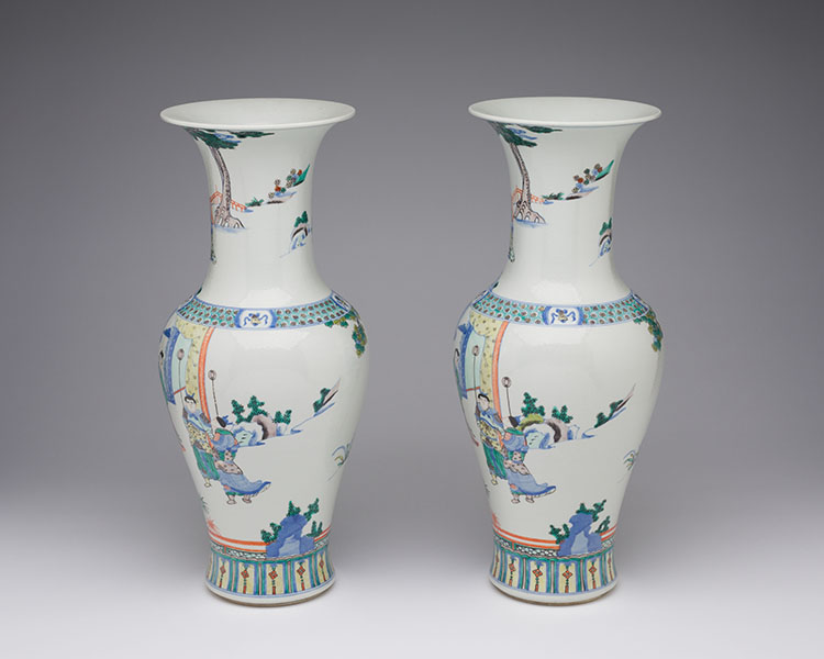 A Pair of Chinese Doucai ‘Figural’ Baluster Vases, Kangxi Mark, Early 20th Century Dynasty par  Chinese Art