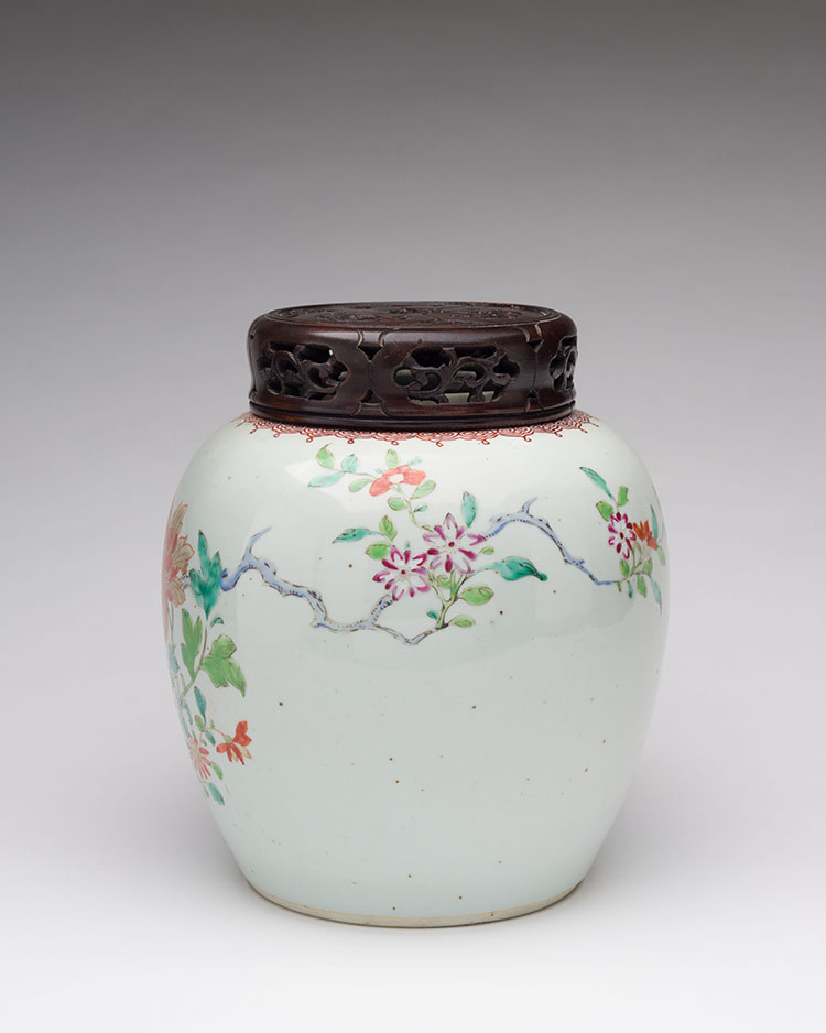 A Chinese Export Famille Rose 'Butterfly and Florals' Ginger Jar, 18th Century par  Chinese Art