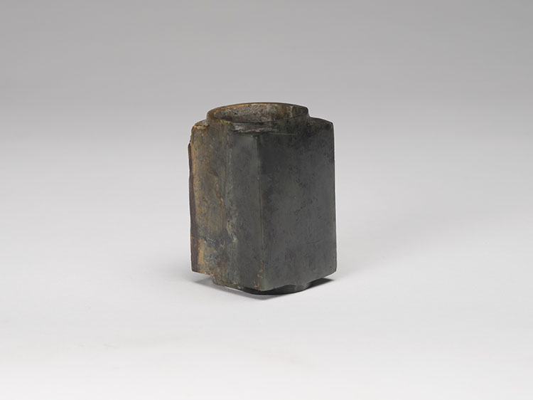 A Chinese Mottled Green and Russet Jade Cong, Neolithic Period or Later par  Chinese Art