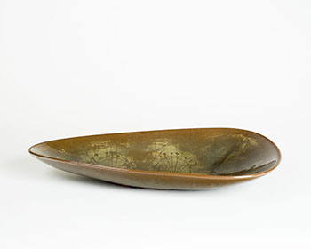 Earthenware plate by Louis Archambault vendu pour $2,125