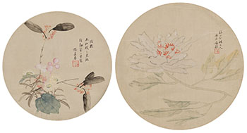 Two Rounded Paintings of Flowers par  Chinese School