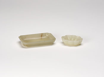 Two Chinese Miniature Pale Celadon Jade Trays, Late Qing Dynasty par  Chinese Art