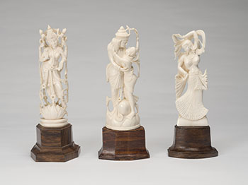 Three Indian Carved Ivory Deities, Mid 20th Century par Indian Art