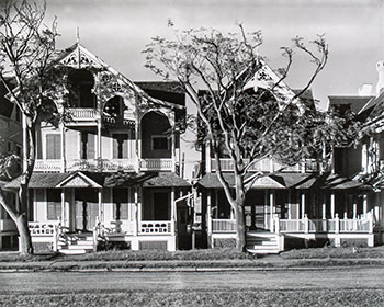 Folk Victorian Houses, Ocean Grove, New Jersey, circa 1931-1933 par Walker Evans