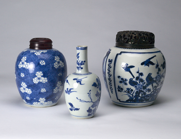 Three Chinese Blue and White Jars, Kangxi Period par  Chinese Art