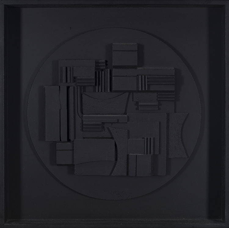 Full Moon par Louise Nevelson