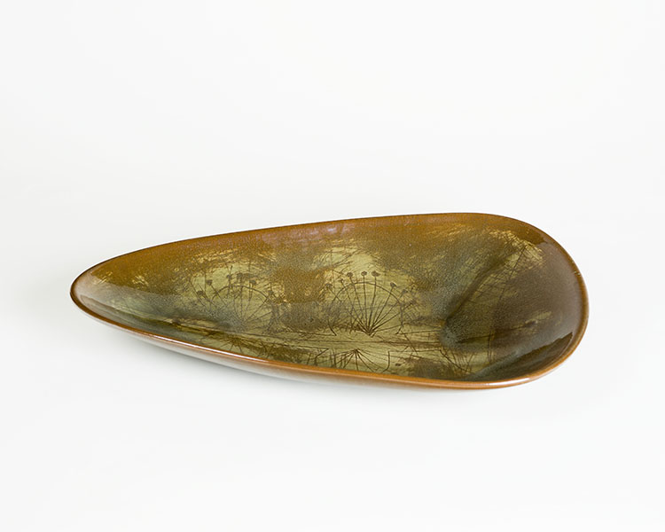 Earthenware plate par Louis Archambault