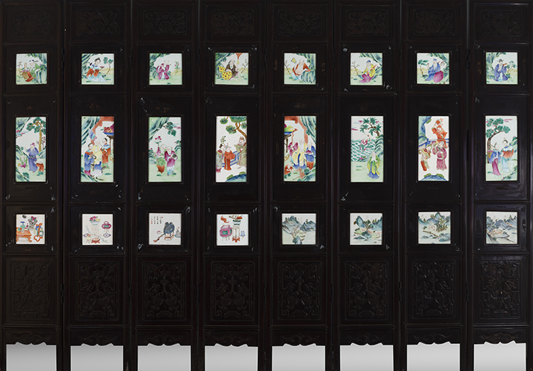 Eight-Panel Chinese Famille Rose Folding Screen, Republican Period par  Chinese Art