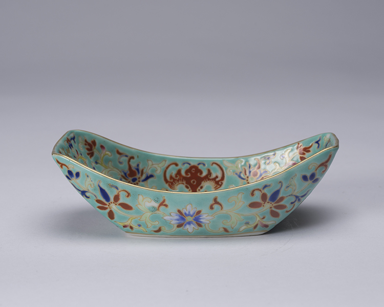 A Chinese turquoise glazed ingot-form bowl, Jiaqing mark, Late Qing Dynasty par  Chinese Art