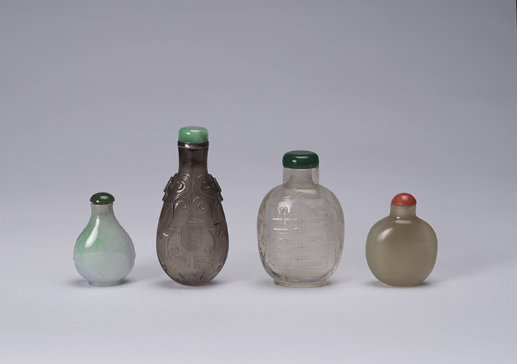 Group of Four Chinese Hardstone Snuff Bottles, 19th Century par  Chinese Art