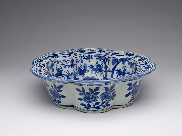 A Very Rare Chinese Blue and White ‘Mythical Beast’ Hexafoil Basin, Wanli Mark and Period (1572-1620) by  Chinese Art